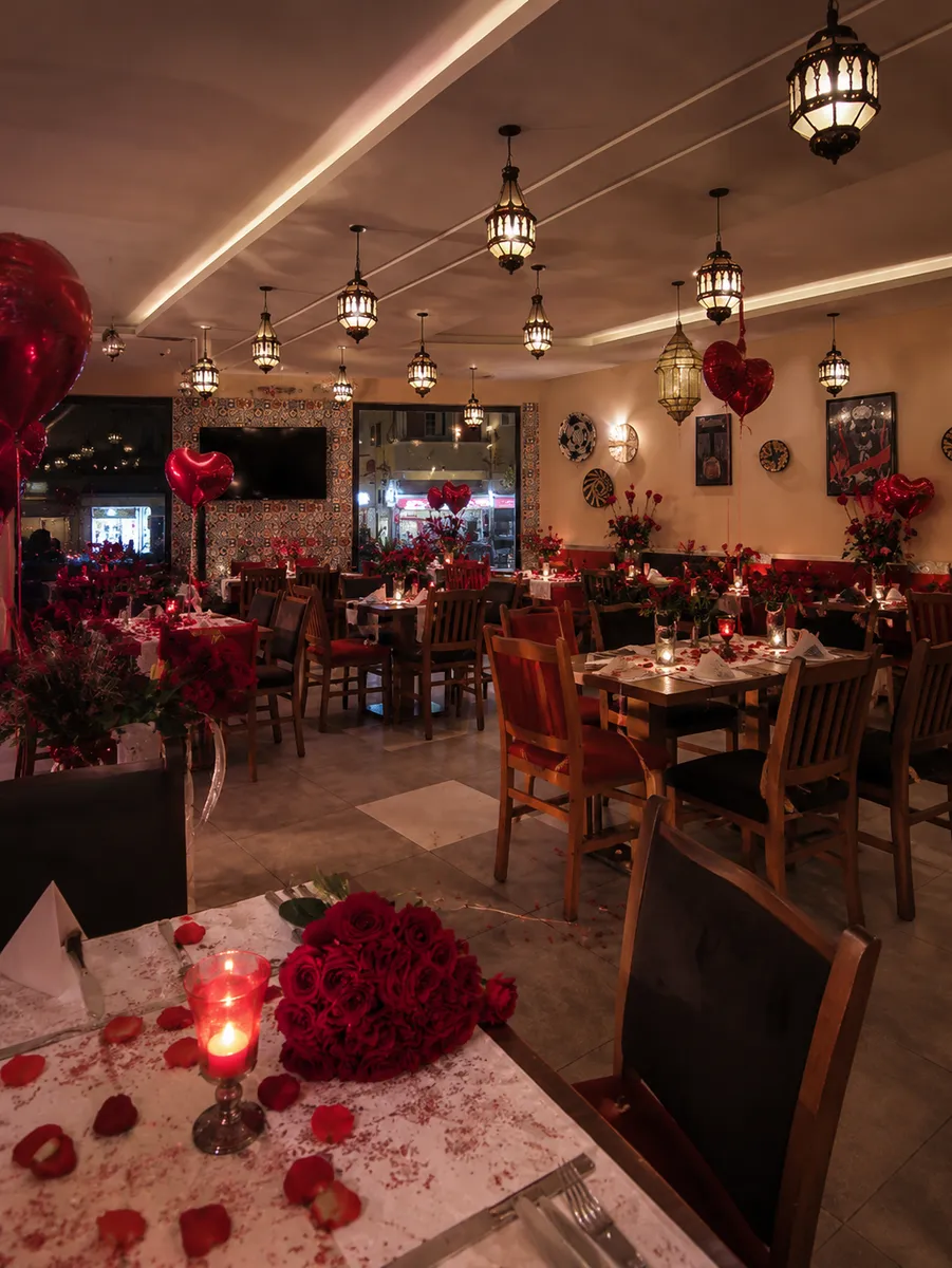 Dîner Romantique à Agadir : La Table Amazigh, le Premier Restaurant pour les Amoureux